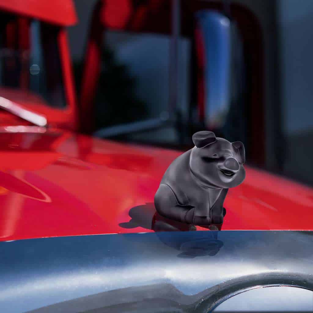 Die-Cast Sitting Pig Hood Ornament - Matte Black 5 Die-Cast Sitting Pig Hood Ornament - Matte Black