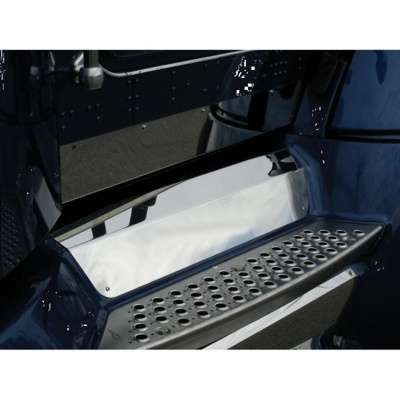 Stainless 2007-2017 Kenworth T660 (EPA) Front Upper Step Kick Plate