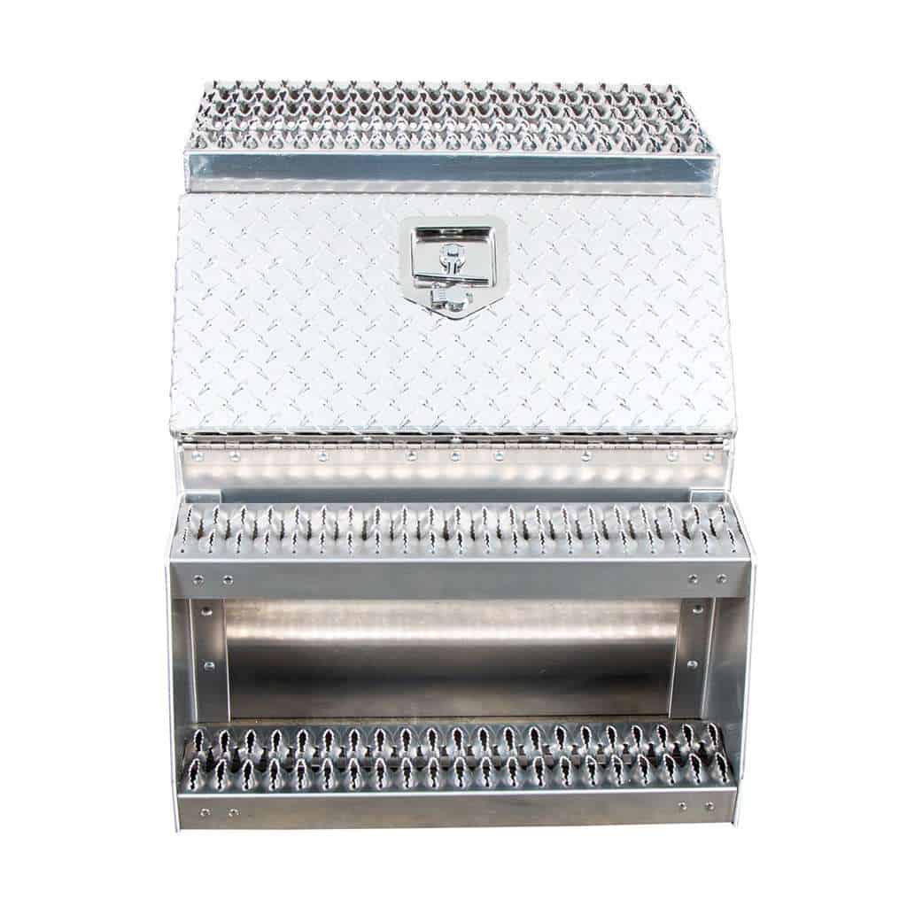 24"L X 25"W X 28"H Aluminum Step Saddle Box