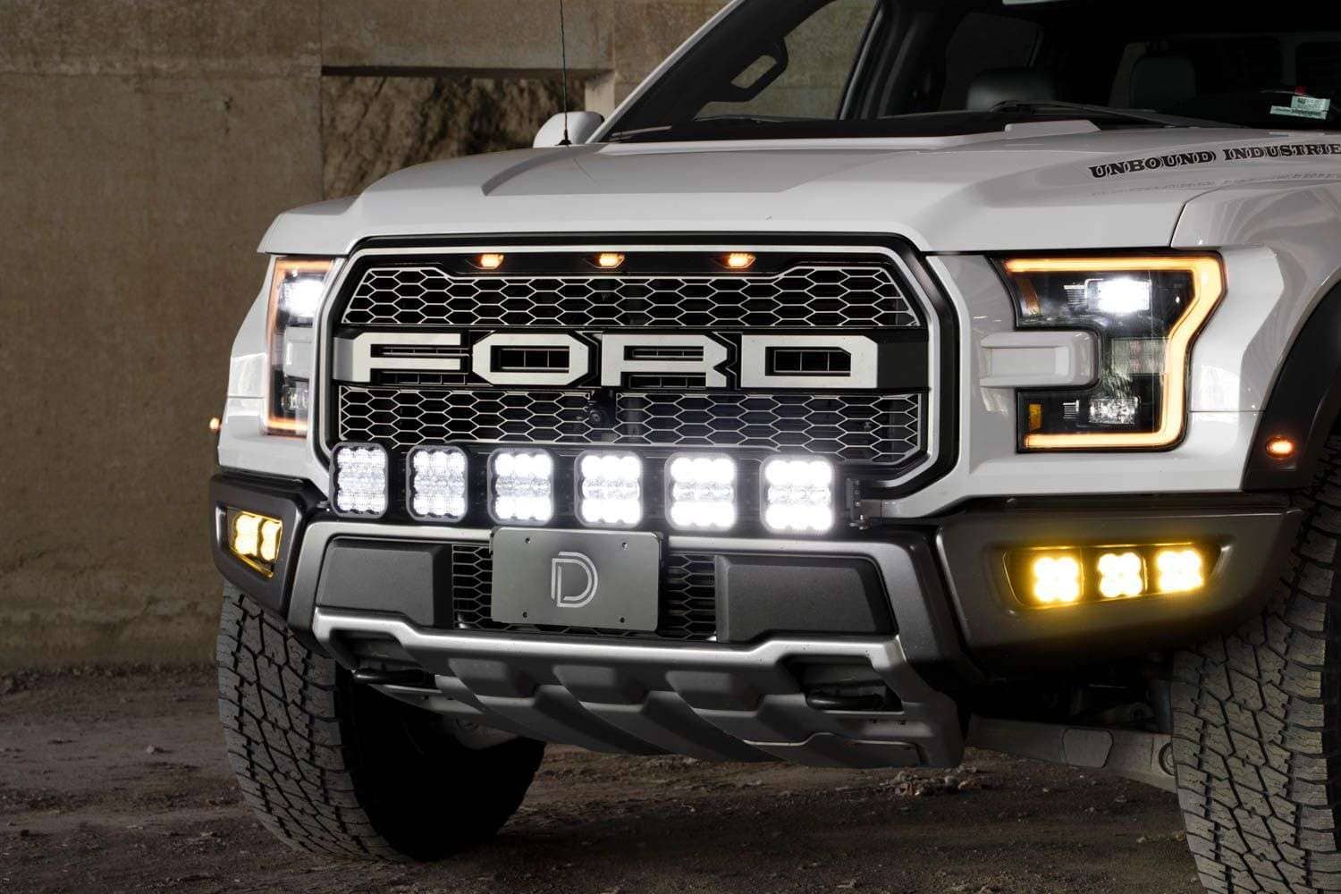 Ford Raptor 2017-2020-Ss5 Grille Crosslink Lightbar Kit 3 Ford Raptor 2017-2020-SS5 Grille CrossLink Lightbar Kit