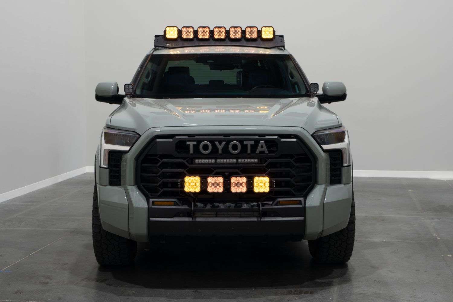 Toyota Tundra 2022-2025 | Ss5 Grille Crosslink Lightbar Kit 7 Toyota Tundra 2022-2025 | SS5 Grille CrossLink Lightbar Kit