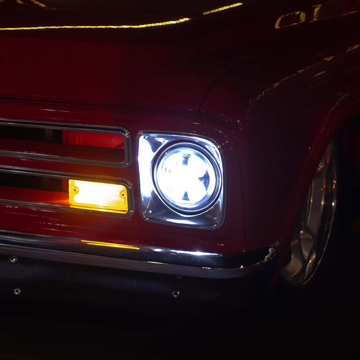 Ultralit - High Power Led 7&Quot; Projection Headlight With Dual Color Led Position Halo Ring 7 ULTRALIT - High Power LED 7" Projection Headlight With Dual Color LED Position Halo Ring
