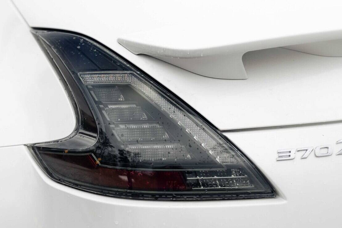 Morimoto 09-21 Nissan 370Z Xb Led Tail Lights 4 Morimoto 09-21 Nissan 370Z XB LED Tail Lights