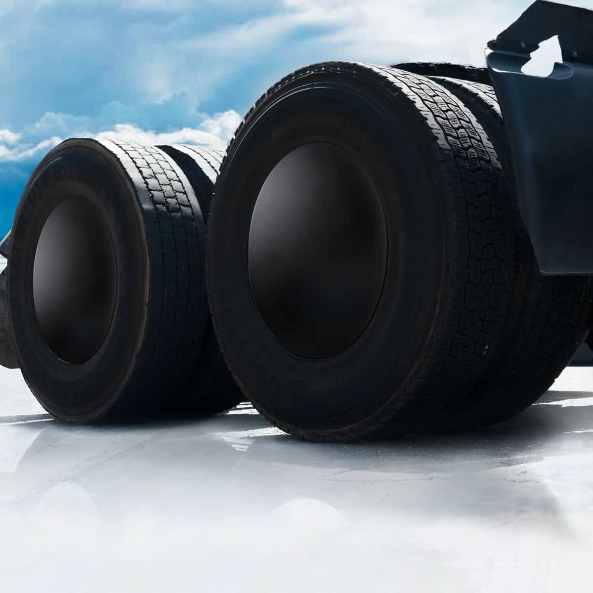Aero Full-Moon Rear Axle Cover Kit 5 Aero Full-Moon Rear Axle Cover Kit - Matte Black