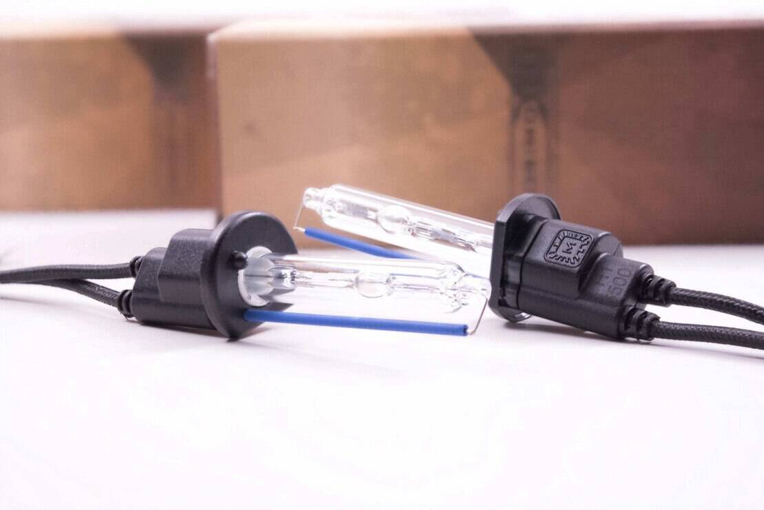 Morimoto H1: Xb Hid Bulbs 1 Morimoto H1: XB HID Bulbs