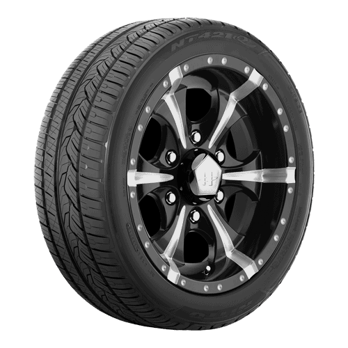 Nitto NT-421Q Tire — 255/65R18