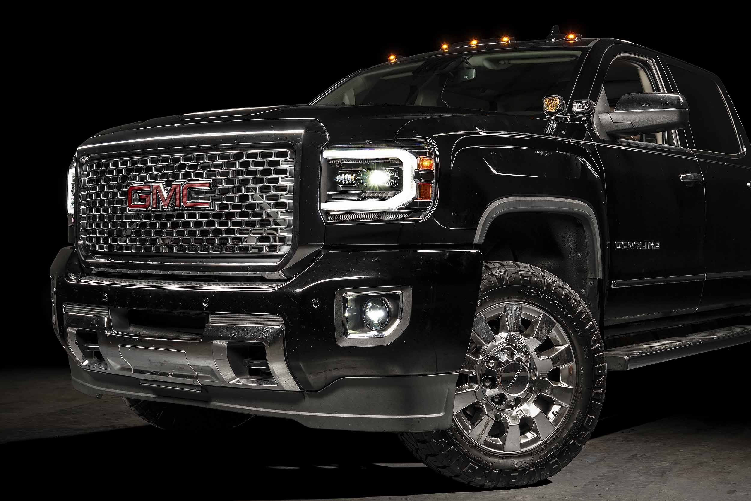 Gmc Sierra Morimoto Xb Evo Hybrid Led Headlights – 2014–2018 1500 / 2015–2019 Hd (Pair) 13 XB Evo Hybrid GMC Sierra LED headlight and white DRL detail