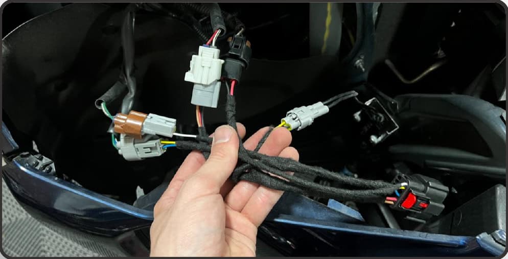 2014–2024 Toyota 4Runner Xb Evo &Amp; Evo Hybrid Installation Guide 35 Full halogen: four vehicle connectors plus the resistor connection.