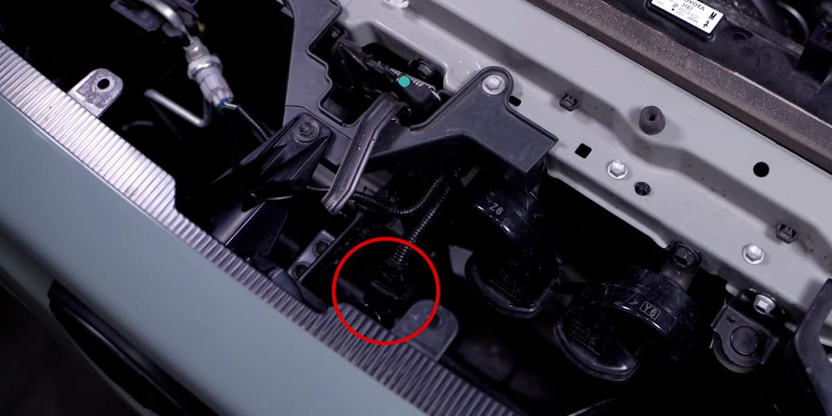 2014–2024 Toyota 4Runner Form Headlight Installation Guide 5 Disconnect the Toyota Safety Sense harness, if fitted.