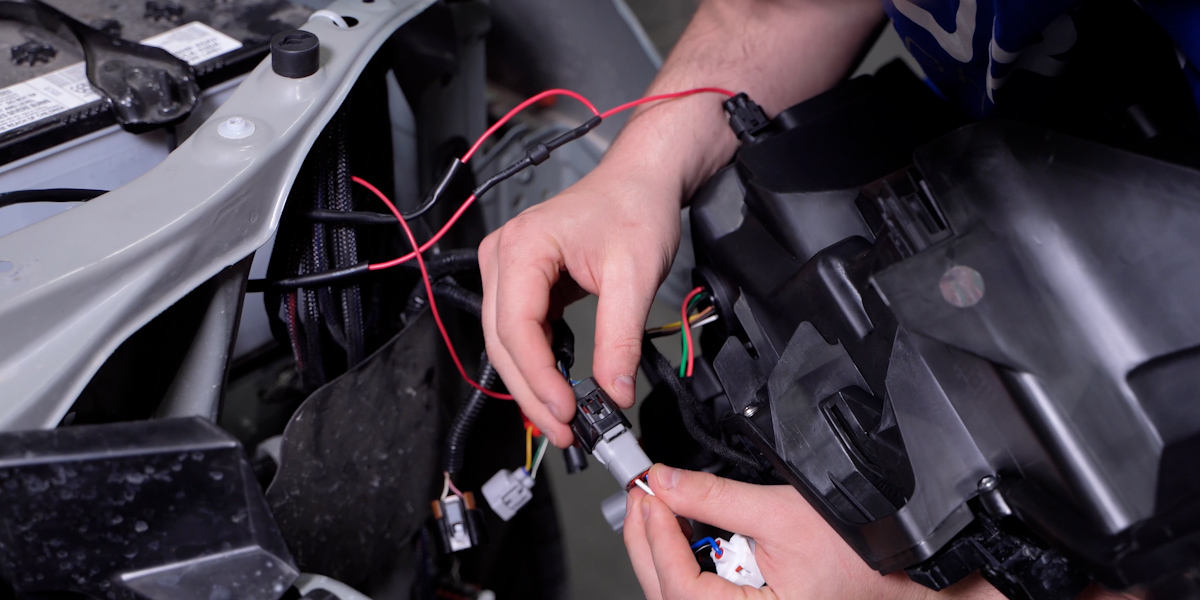 2014–2024 Toyota 4Runner Form Headlight Installation Guide 20 Connect the supplied DRL feed at the INJ 10 A fuse.