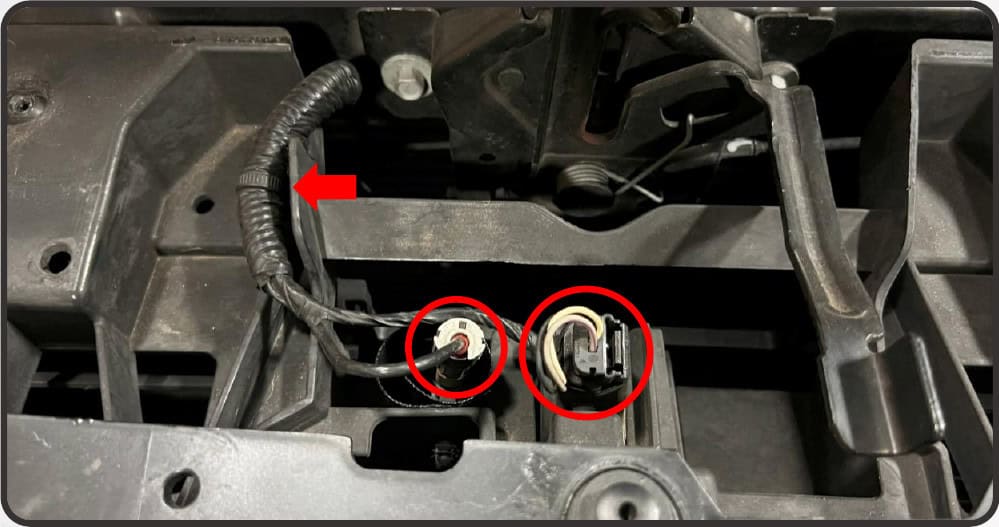 2021–2023 Ford F-150 Morimoto 4Banger Fog Light Installation Guide 7 Morimoto installation illustration: remove the trim and grille (3 of 7).