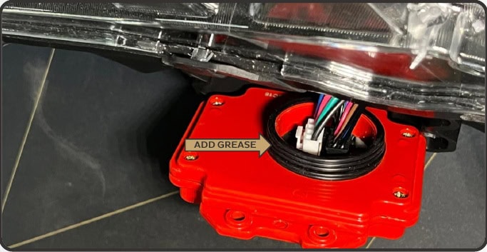 2021–2023 F-150 Morimoto Xb Evo &Amp; Evo Hybrid Installation Guide 21 Apply the included grease to the outside edge of the new driver seal