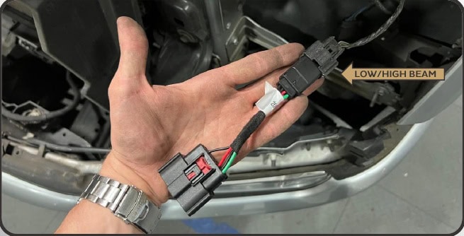 2021–2023 F-150 Morimoto Xb Evo &Amp; Evo Hybrid Installation Guide 30 Halogen input adapter on the original low/high-beam connector