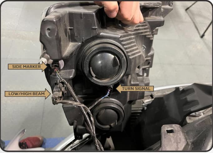 2021–2023 F-150 Morimoto Xb Evo &Amp; Evo Hybrid Installation Guide 16 Original halogen lamp connector locations; equipment may differ