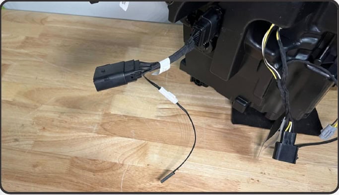 2021–2023 F-150 Morimoto Xb Evo &Amp; Evo Hybrid Installation Guide 23 Evo-only temperature-sensor harness connection
