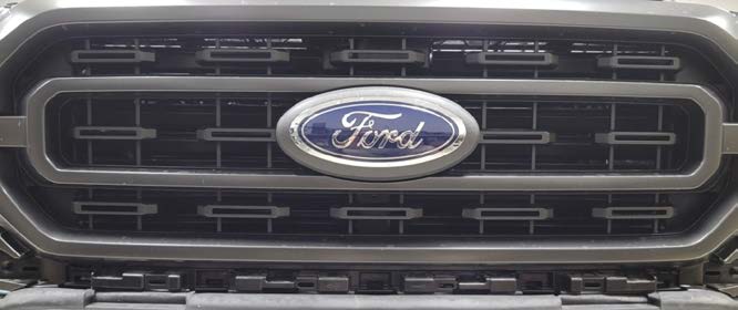 2021–2023 Ford F-150 Ss5 Crosslink Installation And Backlight Guide 6 Lower grille fastener locations.