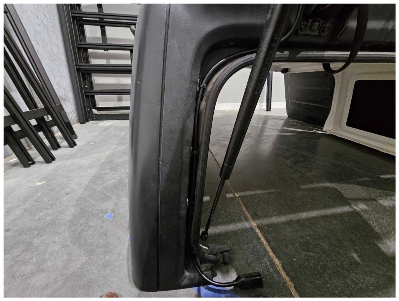 Jeep Jl Rear Hardtop Ss30 Light Bar Installation 9 Secure the light-bar cable. Manufacturer installation photograph.