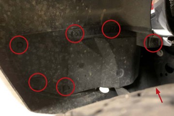 Jeep Ss3 Type M, Mr And Ms Fog Light Installation Guide 6 Original annotated photo identifying the seven fog-light-cover screws.