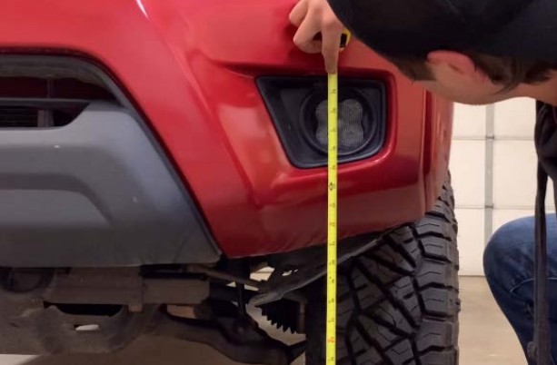 Jeep Ss3 Type M, Mr And Ms Fog Light Installation Guide 11 Manufacturer example measuring the fog lamp centre height.