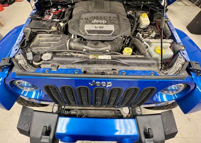 Jeep Jk Ss5 Bumper &Amp; Grille Installation Guide 2 JK upper grille and engine-bay access during removal.