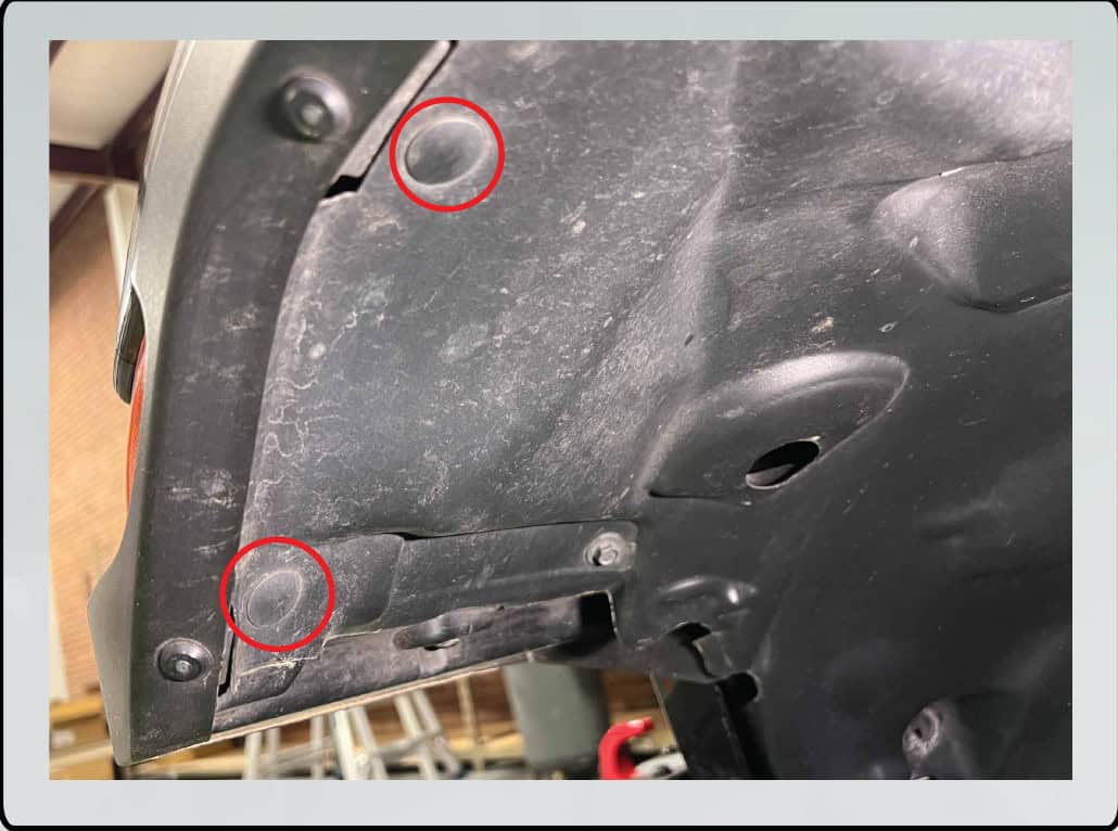 Jeep Jl/Jt Morimoto Side-Vent Marker Installation 2 First two push clips under the driver-side fender.