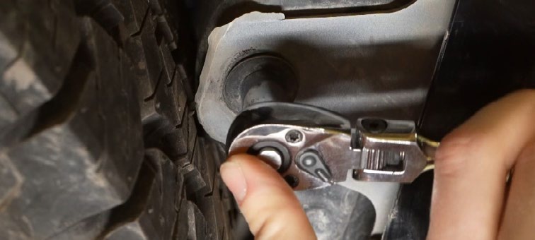 2010–2024 Toyota 4Runner Reverse-Light Installation Guide 2 Manufacturer step 1: remove the original bolt.