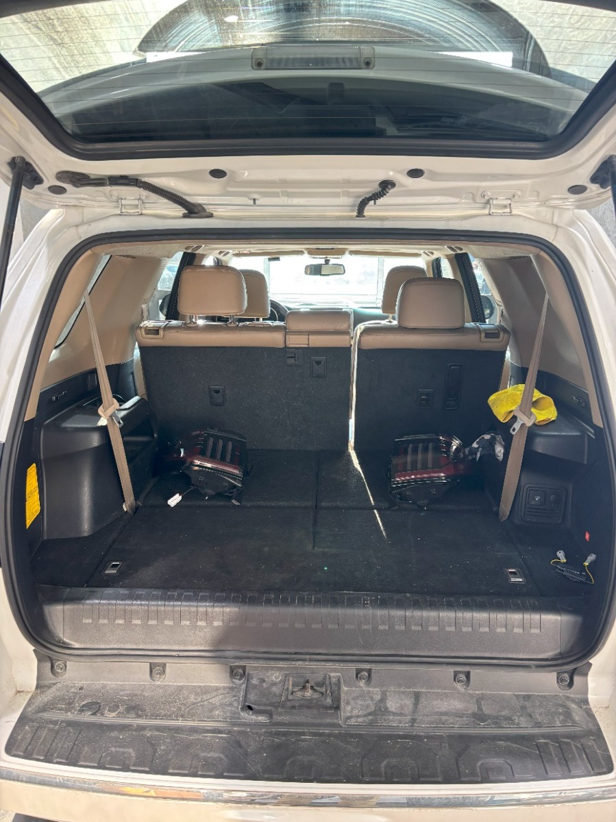 Form Tail-Light Installation: 2010–2024 Toyota 4Runner 1 Open the hatch to reach both tail-light access panels.