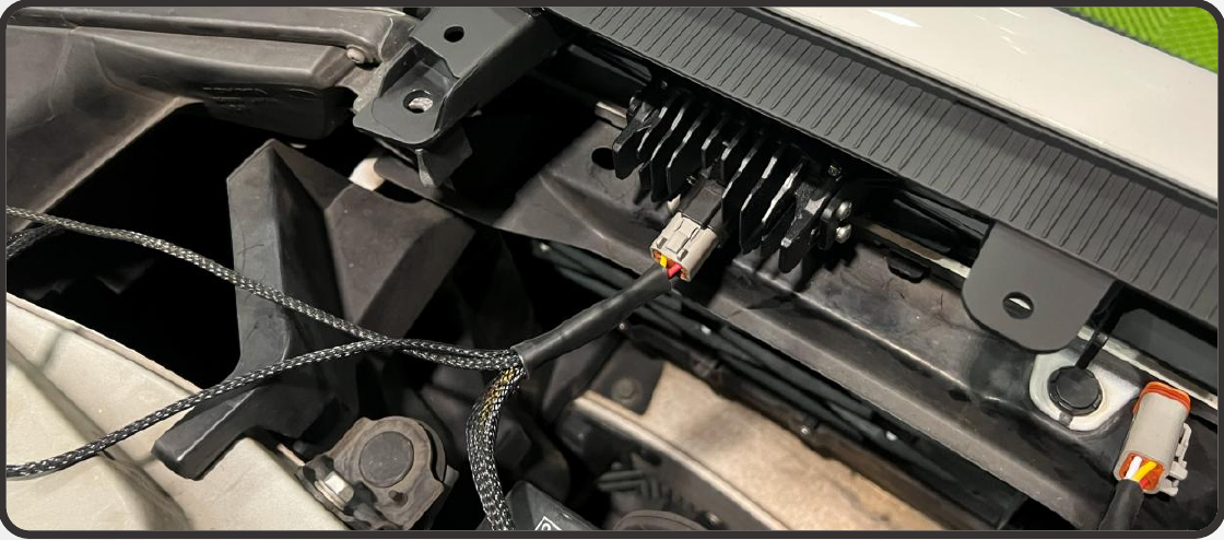 2014–2024 Toyota 4Runner Xbg Grille Installation Guide 27 Connect the four grille-harness DT plugs to the four pods.