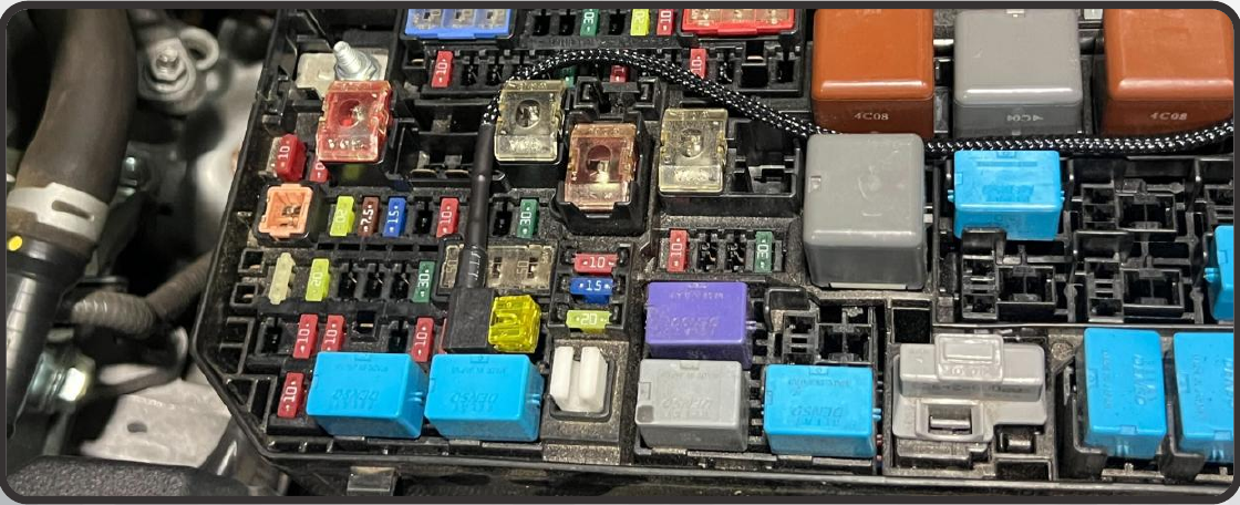 2014–2024 Toyota 4Runner Xbg Grille Installation Guide 18 2014–2018: transfer the original fuse to the empty tap position and install the low-profile mini tap.