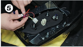 2014–2024 Toyota 4Runner Tail As Turn Installation Guide 6 Original manufacturer instruction photo 5: identify the green reverse wire.