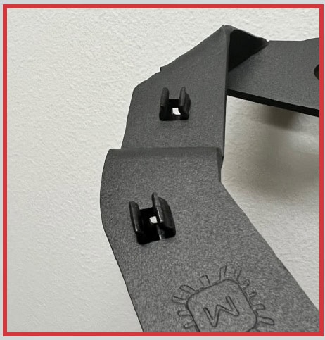 Tacoma Morimoto Ditch-Light Bracket Installation Guide 4 The cable clips on the opposite bracket.