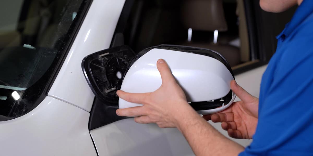 Install Form Mirror Turn-Signal Lights On Your Tacoma 8 Refit the cap and glass in reverse order; manufacturer reference assembly.