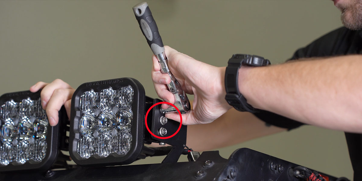 Prinsu/Sherpa Ss5 Crosslink Installation Guide 10 Aim and secure the assembly.