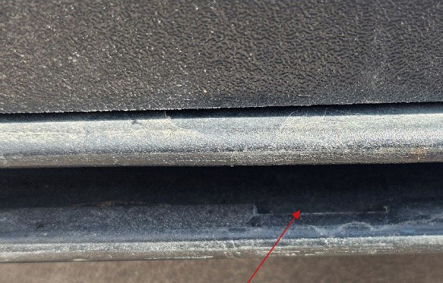 Toyota Blade Bed Light Installation Guide 5 Locate the rail notch.