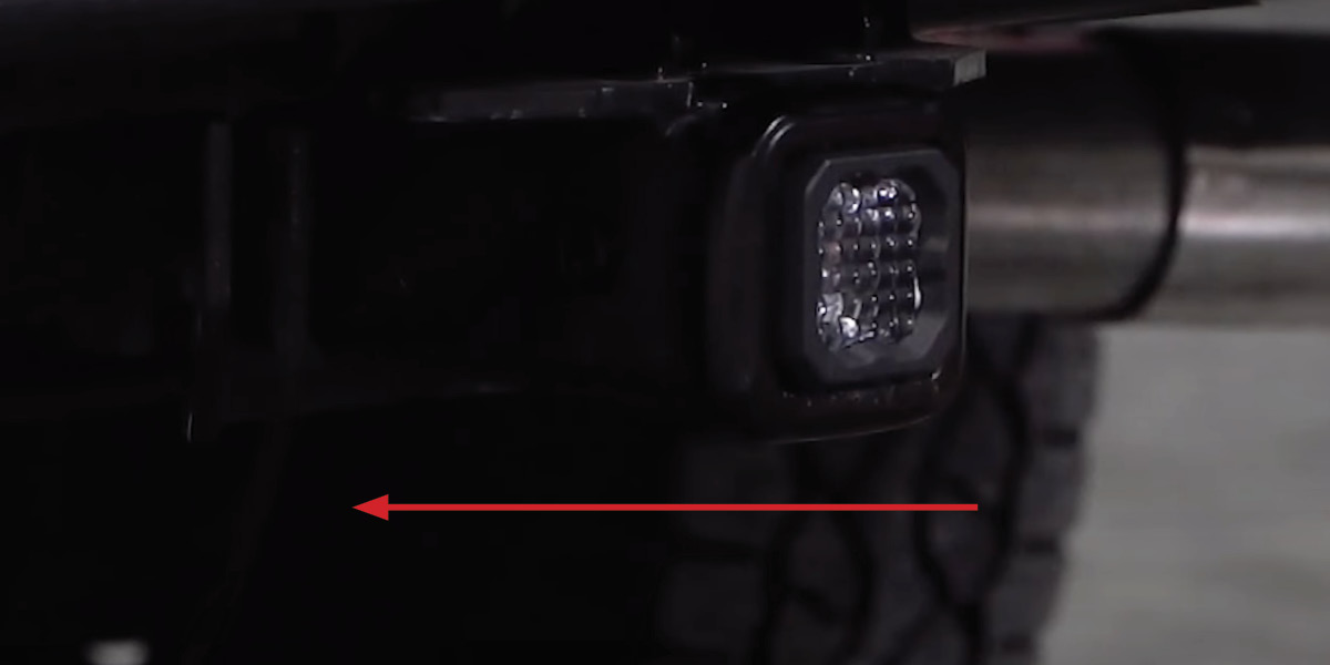 Diode Dynamics Hitchmount C1/C1R Installation Guide 6 Connect and clip in the pod.