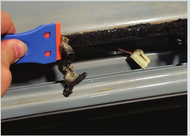 Toyota Tacoma Morimoto X3B Third Brake-Light Installation Guide 6 Remove the remaining old foam carefully from the sealing surface.