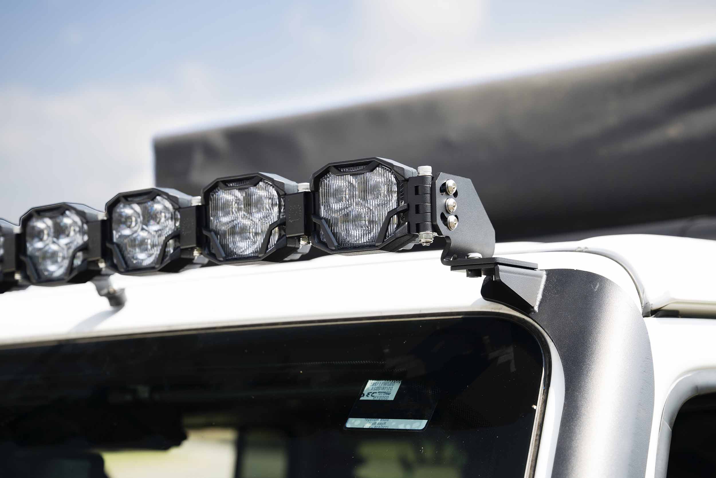 Morimoto Baf081 Roof Light-Bar Brackets For 2018–2026 Jeep Wrangler Jl 7 Bracket-only hardware; lamps and wiring are not included.
