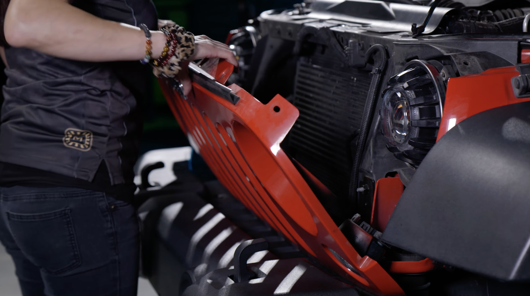 Jeep Jk Morimoto 4Banger Fog-Light Installation Guide 3 Grille access and original fog-light removal in the JK demonstration.